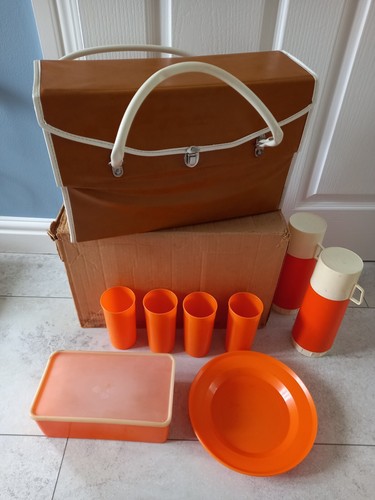 Vintage orange addis picnic - vintage,