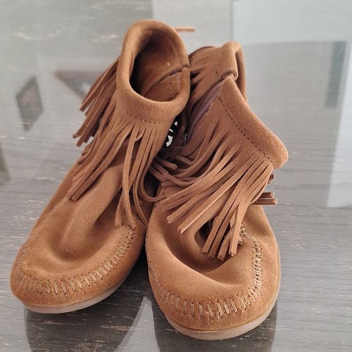 Minnetonka womans moccasin - minnetonka,