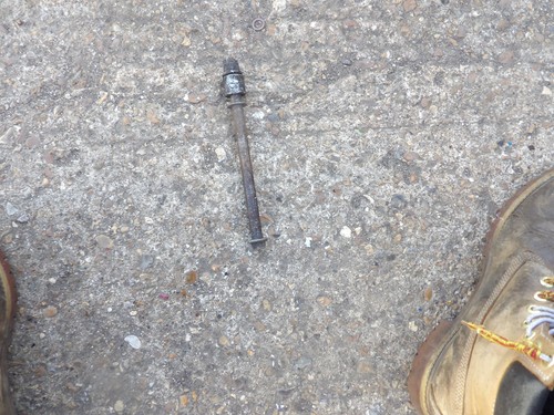 Honda cb50 front spindle - cb50, j