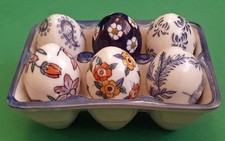 Vintage Style decorative ceramic Eggs In ceramic egg box