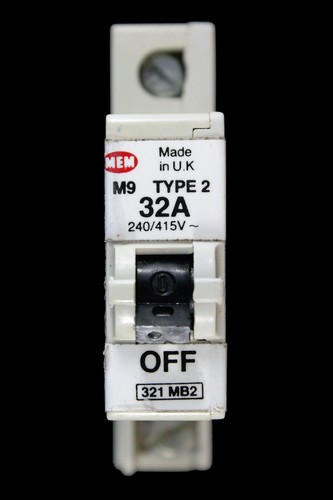 Mem amp type m9 mcb - 32,