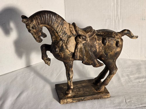 Vintage cast iron chinese tang - cast,
