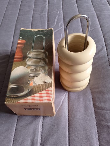 Vintage napkin rings with - x,