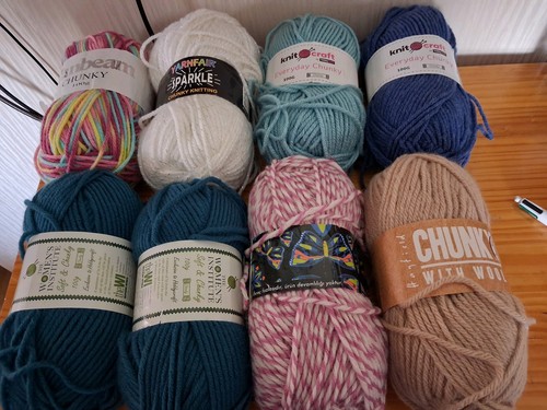 Assorted chunky wool x - wool,