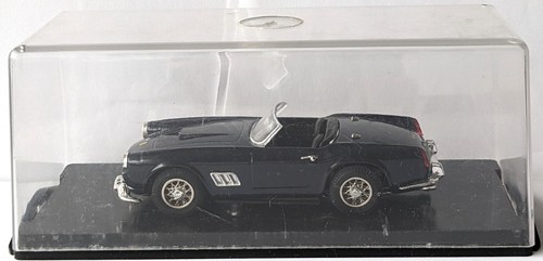 Ferrari 330 soft top on - 330,