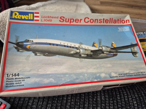 144 revell lockheed super - lockheed,