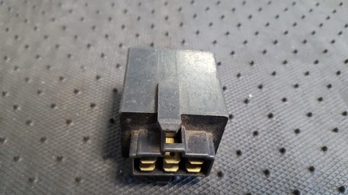 Mitsubishi l200 2005 relay - 2005,