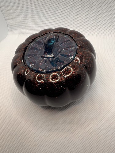 Resin pumpkin pot - blue, with