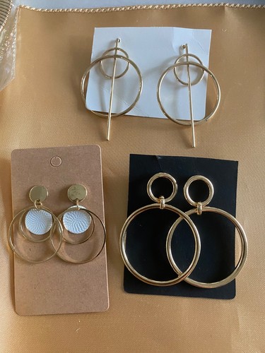 Pair gold hoop earrings - gold,