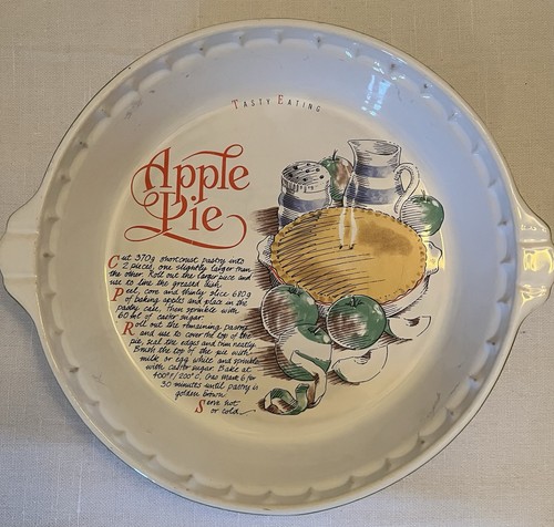 Vintage rayware apple - pie, dish