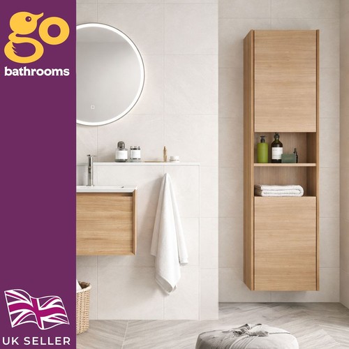 Oak effect wall - , bathroom