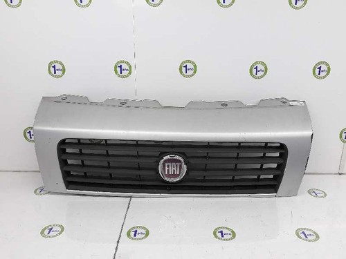 73553349 1099042 front grille