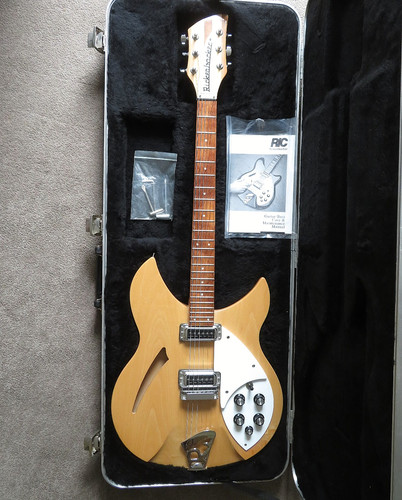 Rickenbacker 330 mapleglo - rickenbacker,