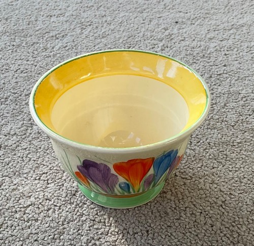 Lovely original clarice cliff - original,