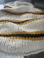  Hand-made, winter chunky knit blanket/throw - 42x54in 