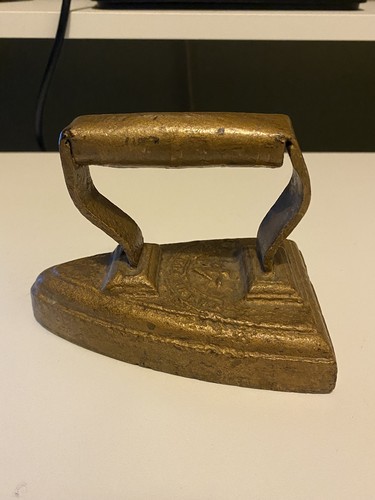 Vintage cast iron - iron, flat
