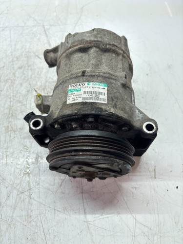 Air conditioning compressor
