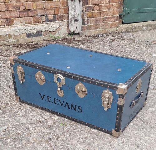 Vintage steamer trunk travel - trunk,,