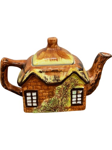 Vintage cottage shaped - vintage, ceramic