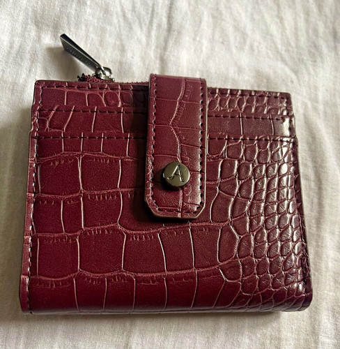 Accessorize burgundy croc - accessorize,