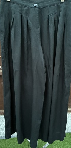 Next black very - black, wide
