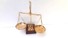 Brass/Wood Small Weighing