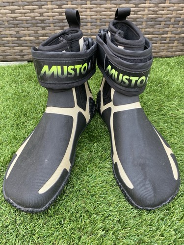 Musto sailing kayaking boots - sailing/kayaking,