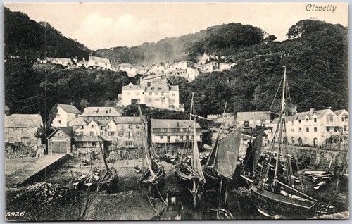 Postcard clovelly england view - postcard,