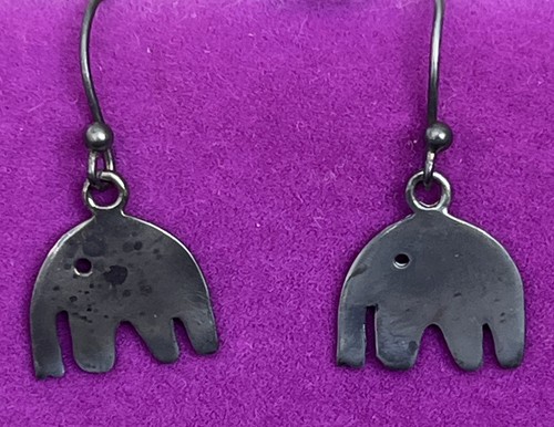 Unusual pair elephant - pair, of