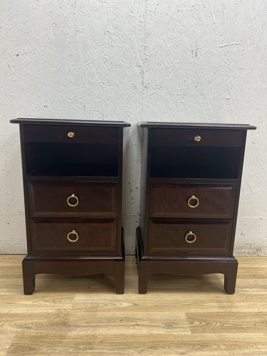 Two stag minstrel narrow - stag,