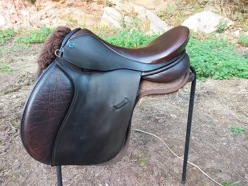 Saddle - ,