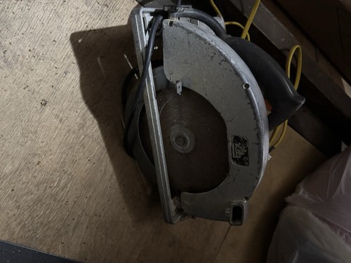 Elu cirlcular handheld saw