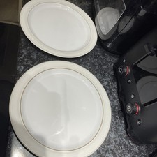 Pair of Denby Linen Dinner Plates 26.5 Cm. Excellent Condition Barely Used.