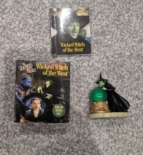 The Wizard of Oz: Wicked Witch of the West Light-Up Crystal Ball & Mini Book