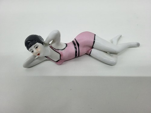 Figurine bathing beauty sexy - beauty,