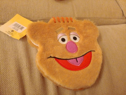 Fozzie bear disney store - disney,