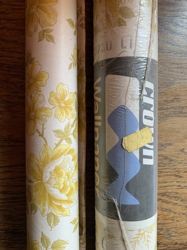 Vintage wallpaper crown - vintage, 70’s