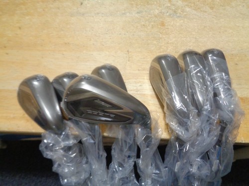 New cobra darkspeed - new, 5-pw,gw
