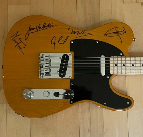 Maroon signed electric - maroon,