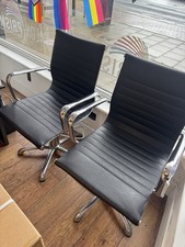 Hairdressing Salon Chairs Set