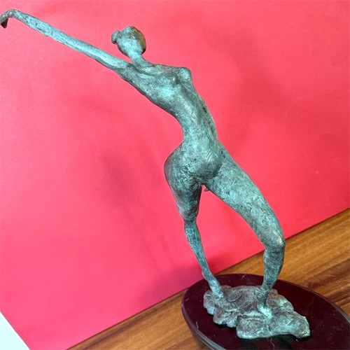 Bronze statue woman - statue, sculpture