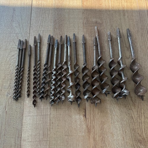 Lot vintage auger and - lot,