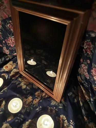 Small scrying mirror - small,