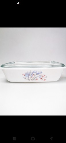 Vintage white casserole - casserole, dish