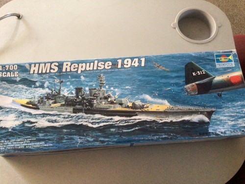 Trumpeter 700 hms repulse - 1/700,