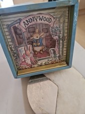 AnnyWood Wooden Music Box with Moving Parts Wind Up Vintage