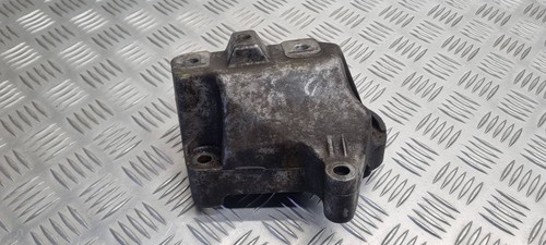 Volkswagen caddy 2004 bracket - caddy,