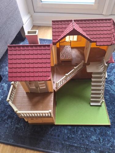 Sylvanian families beechwood - families,