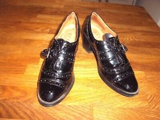 Office London black patent