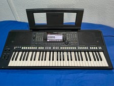 Yamaha PSR-S775 Digital